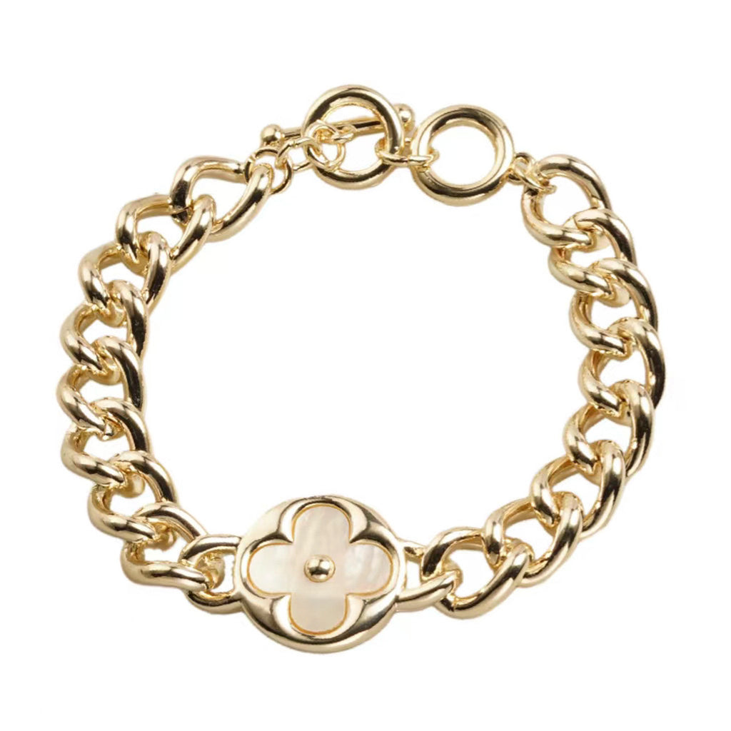 Curb Chain Bracelet With Clover Charm